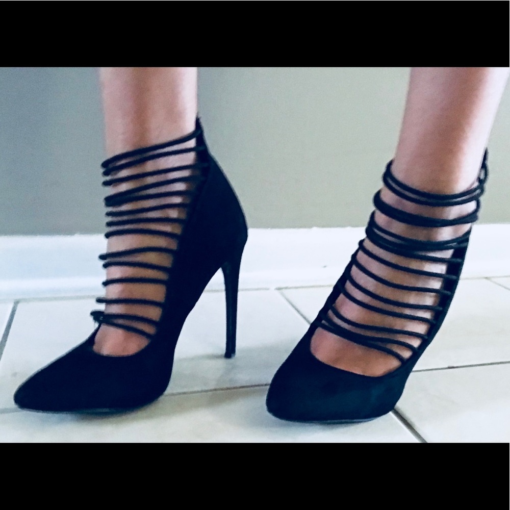 Sexy Black Heels 😍